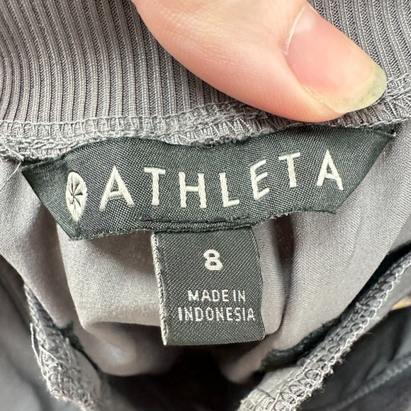 Athleta Shorts Womens Size 8 Purple Elastic Waist Stretch Workout Activewear - Picture 8 of 10